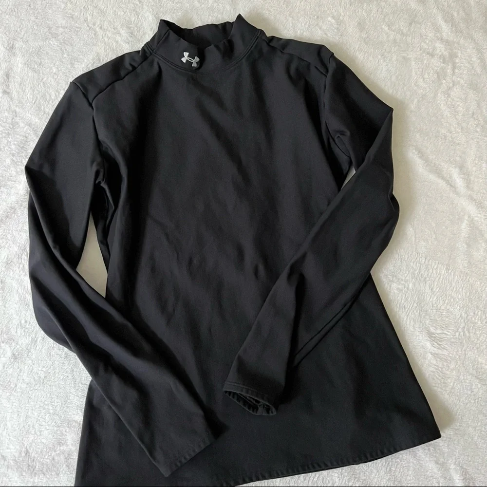 Athletic Bundle XL Reebok pants Under Armour Coldgear Long Sleeve Top Black